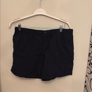 Columbia Women's Black Cargo Shorts